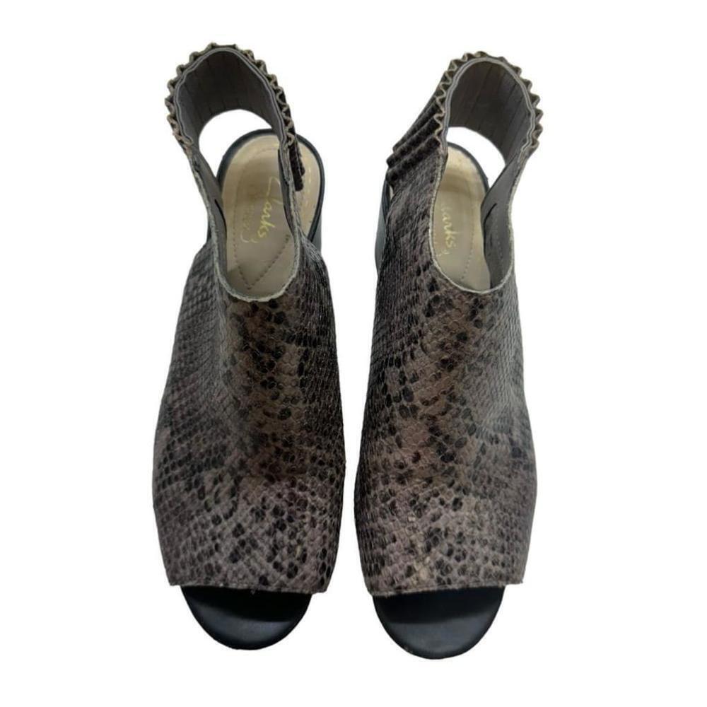 Women's Clarks Brown Leather Snake Print Sandals Size 9
